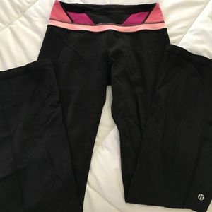 Lululemon yoga pants